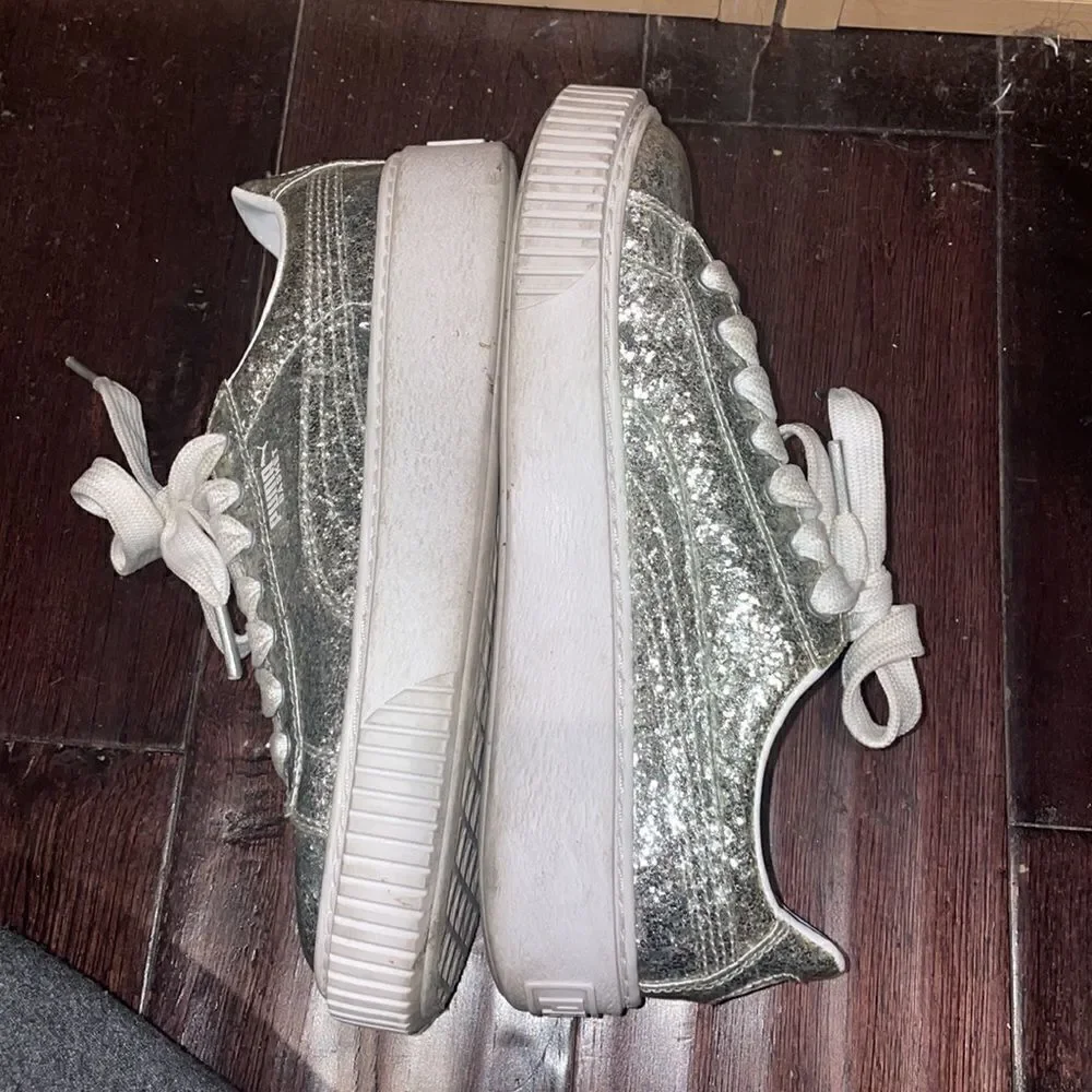 Puma silver sparkle sneaker women’s 7 - Picture 4 of 6